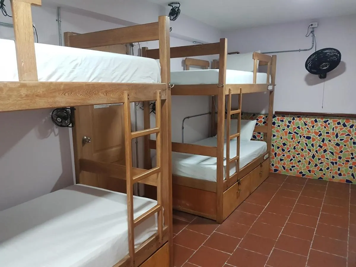 Purple Monkey Hostel Medellin 0*,  Colombia