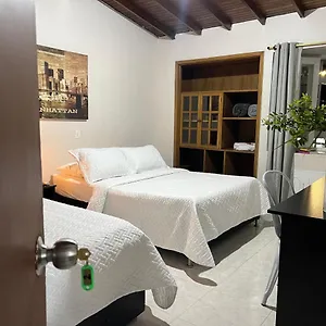 Hotel New Memphis Hostal, Medellin