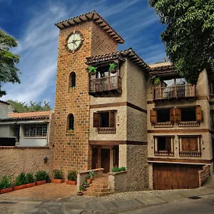 Aparthotel Casa Del Reloj, Medellin